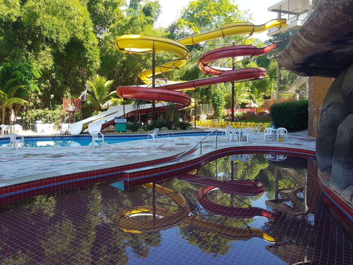 Flat Golden Dolphin Express Apartamento *